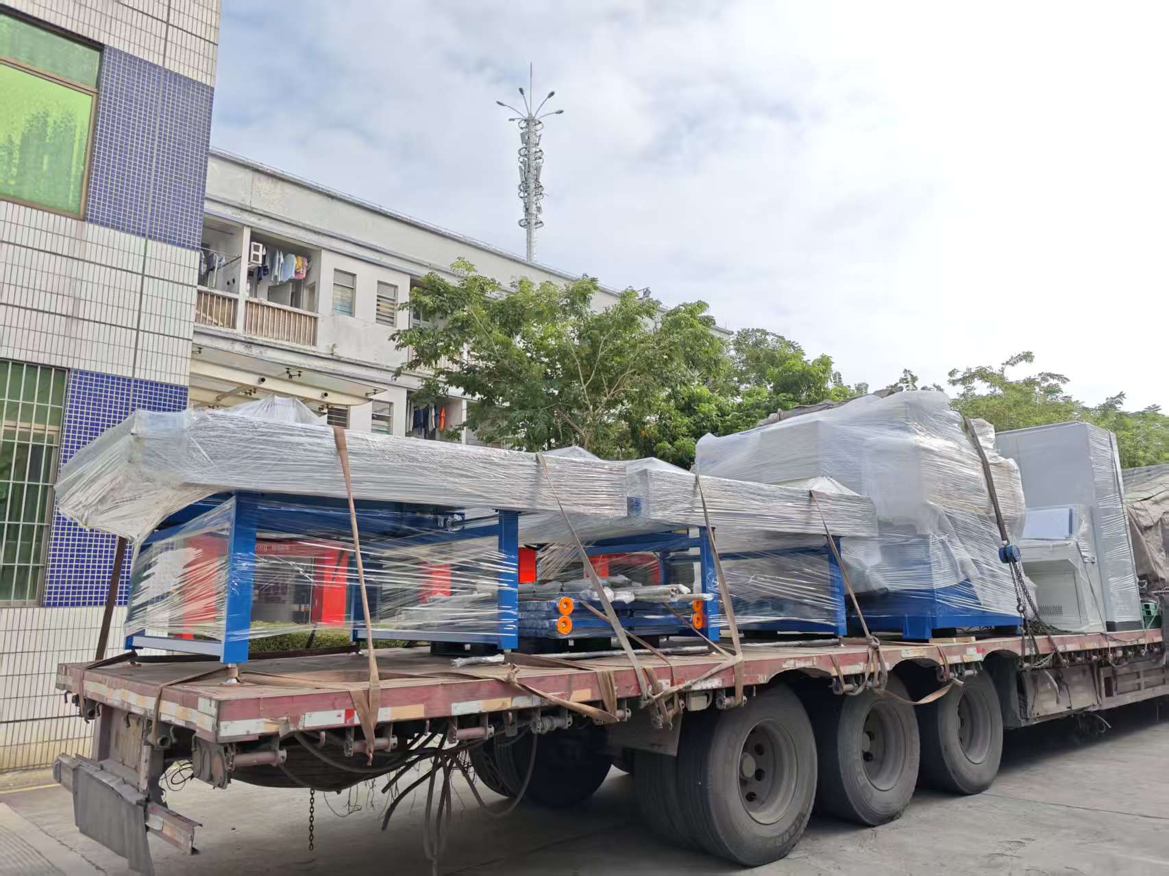 1761957159872263.jpg 微信图片_20251101082713_149_131.jpg